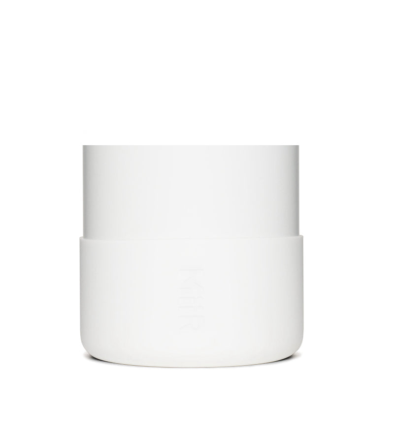 silicone-boot-p9 Silicone_Boot_32oz_42oz_White_Studio_0821_On_Bottle_7c7df284-5bee-4f24-a031-14b02db7328f__SLB1PN34001.jpg