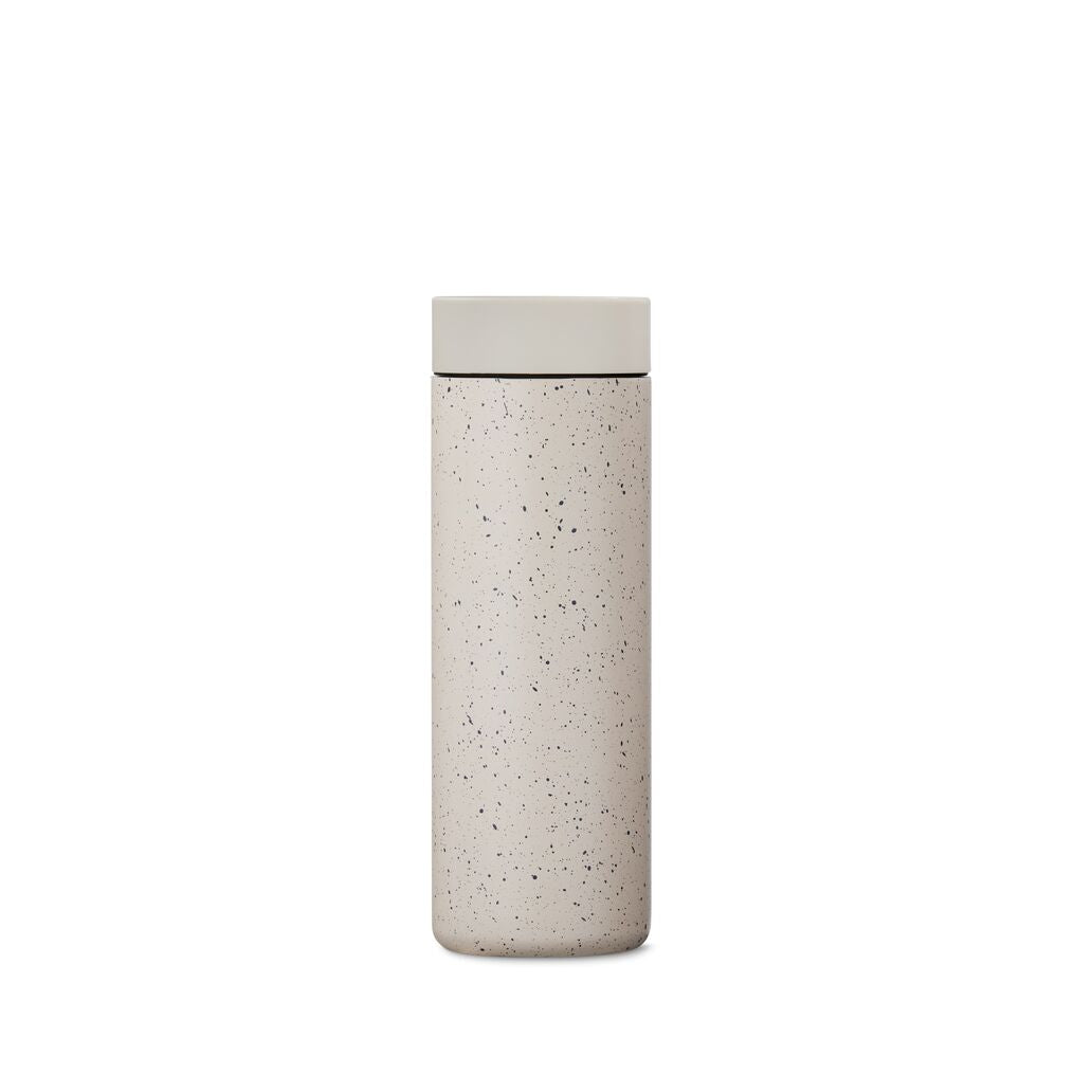 360-traveler-e1 WebPDP-16oz_360_Traveler_Desert_Tan_Speckle_Studio__TRV1SV16224_Back.jpg