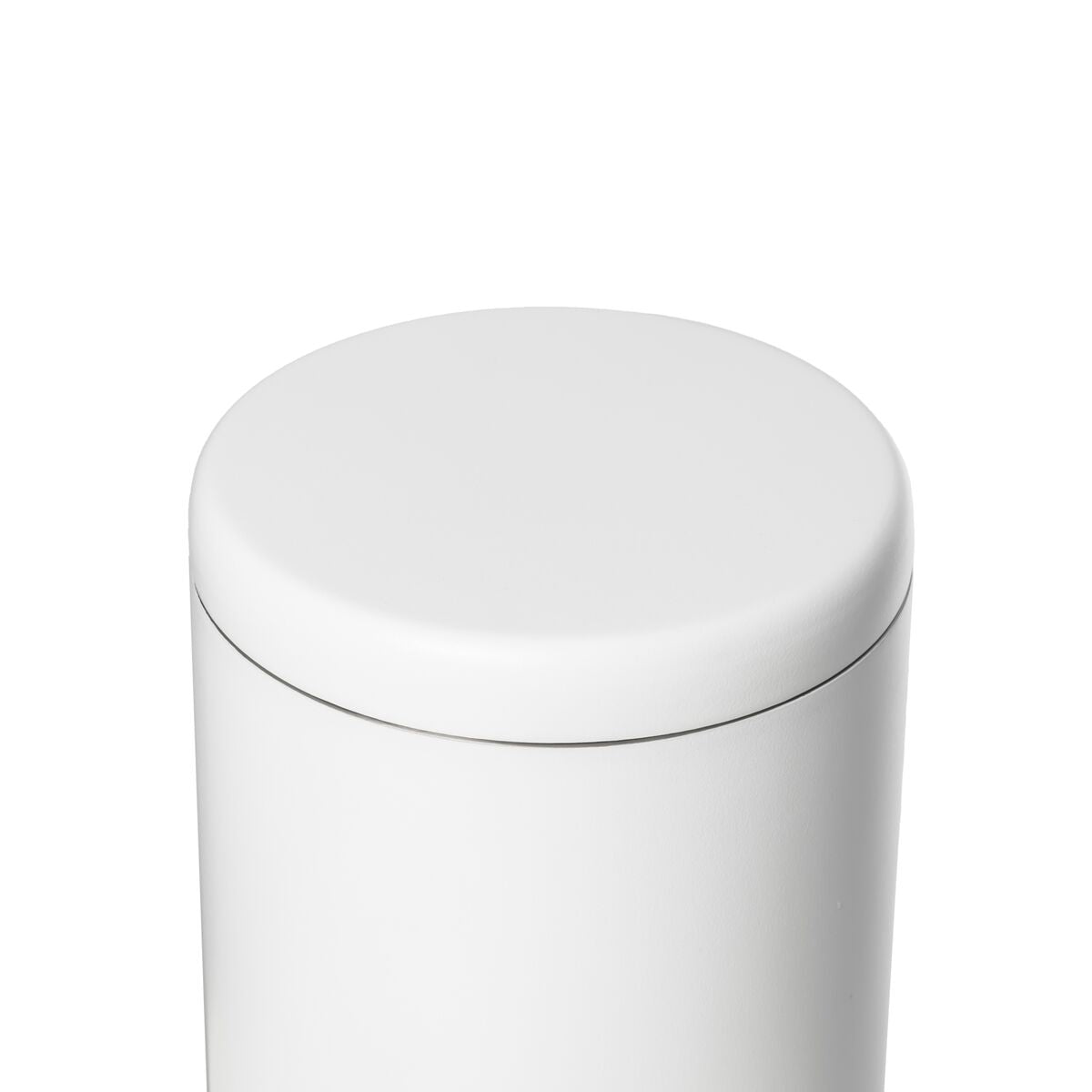 airlock-coffee-canister-m4 WebPDP-Airlock_Coffee_Canister__ACN2SVOS001_White_X2Studio_45_Deg_Lid_On.jpg