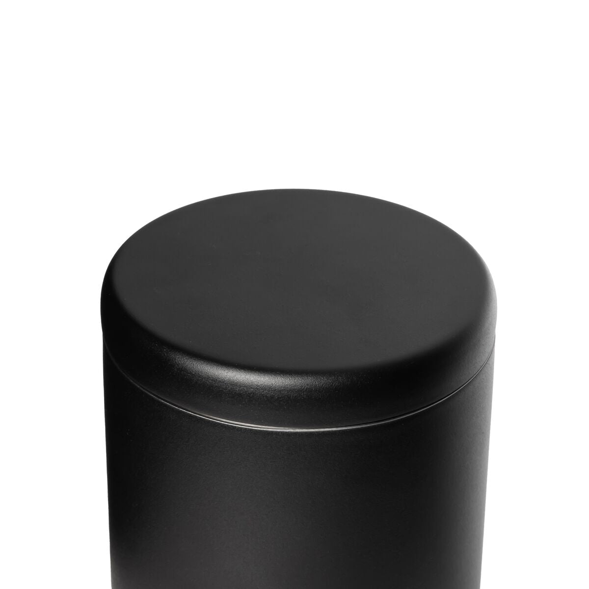 airlock-coffee-canister-m4 WebPDP-Airlock_Coffee_Canister__ACN2SVOS002_Black_X2Studio_45_Deg_Lid_On.jpg