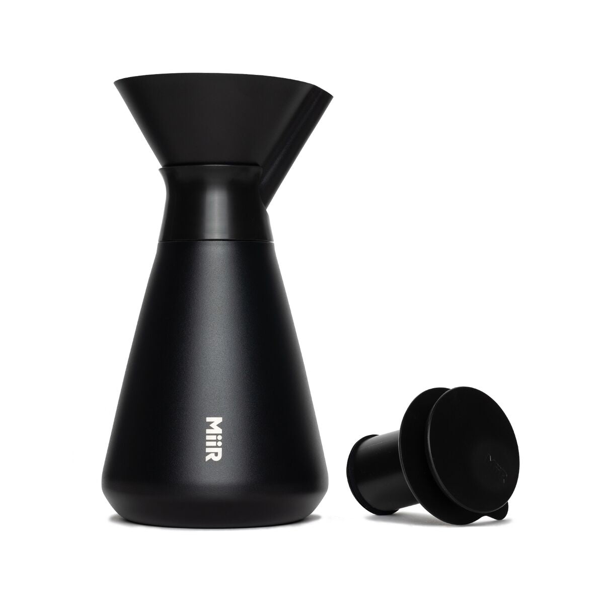 new-standard-carafe-b6 WebPDP-Carafe_Black_Studio_0722_Front_Lid_Staged__CAR1SVOS002.jpg