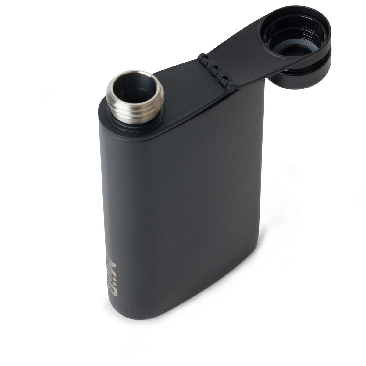 father-s-day-2026-flask-o9 WebPDP-Flask_Black_Studio_1022_45Deg_Open__FLK1SSOS002.jpg