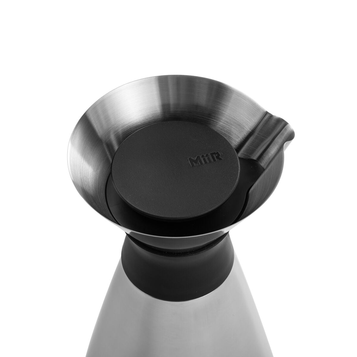 new-standard-carafe-b6 WebPDP-PolishedStainlessCarafe_33oz_SS_StudioX207182024_45degree__CAR1SVOS005.jpg