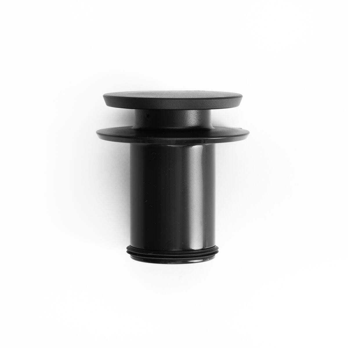 new-standard-carafe-b6 WebPDP-PolishedStainlessCarafe_33oz_SS_StudioX207182024_Lid__CAR1SVOS005.jpg