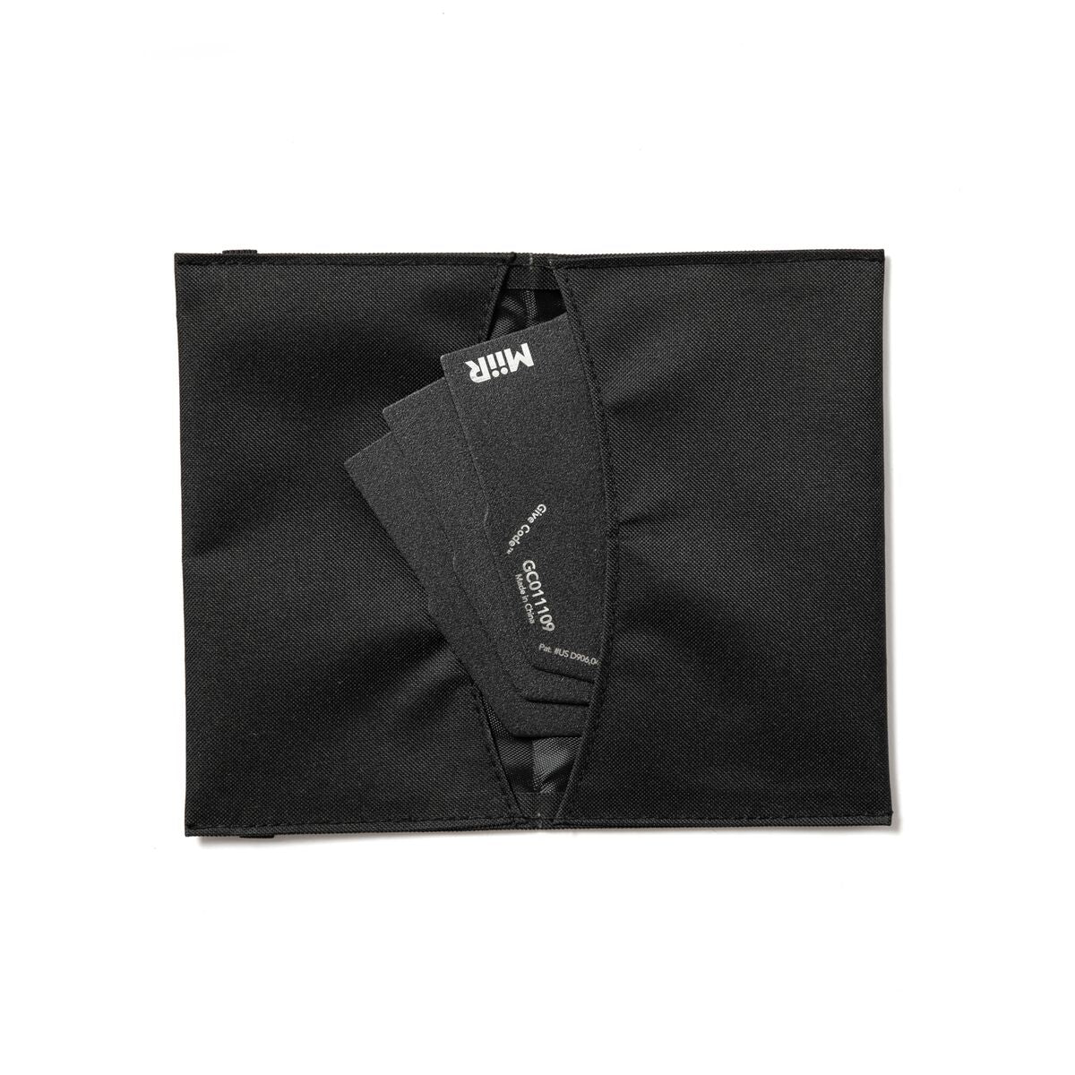 pourigami-w0 WebPDP-Pourigami_Black_Case__POG2SN00002_Studio_Open.jpg