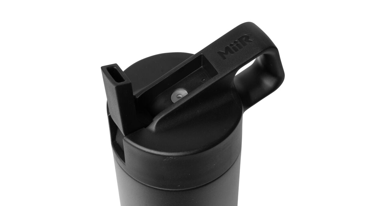 straw-bottle-n3 WebPDP-Straw_Lid_2_Black_Studio_0221_45deg_Open__WMB1SL20002.jpg